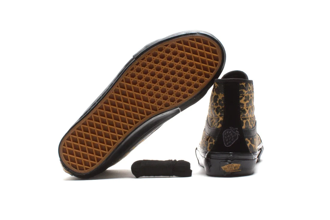 VANS CHER STRAUBERRY X SKATE SK8-HI DECON SHOES VANS CHER STRAUBERRY X SKATE SK8-HI DECON SHOES -Modern Skate Store 6 11 21 Sk8 Hi Cher3 1100x f4914a93 2c15 4271 855f edb158ad0448