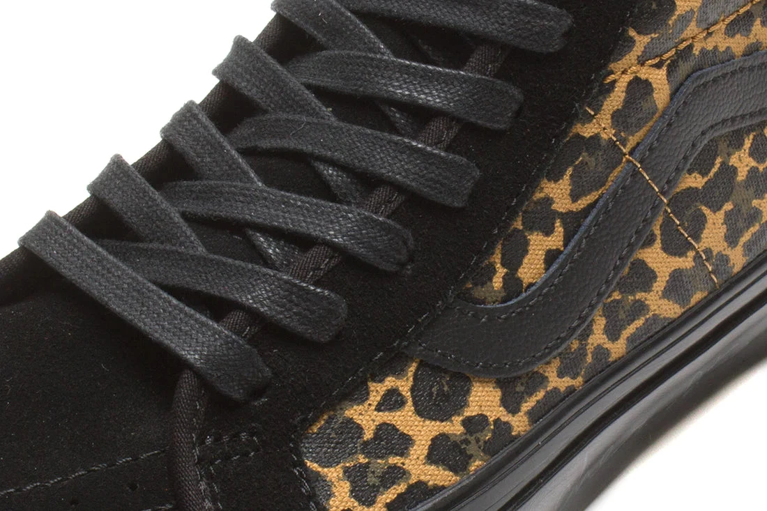 VANS CHER STRAUBERRY X SKATE SK8-HI DECON SHOES VANS CHER STRAUBERRY X SKATE SK8-HI DECON SHOES -Modern Skate Store 6 11 21 Sk8 Hi Cher4 1100x ef278b99 59e2 4a19 8bbc 3e5cc6d114ad