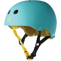 TRIPLE 8 SWEATSAVER HELMET