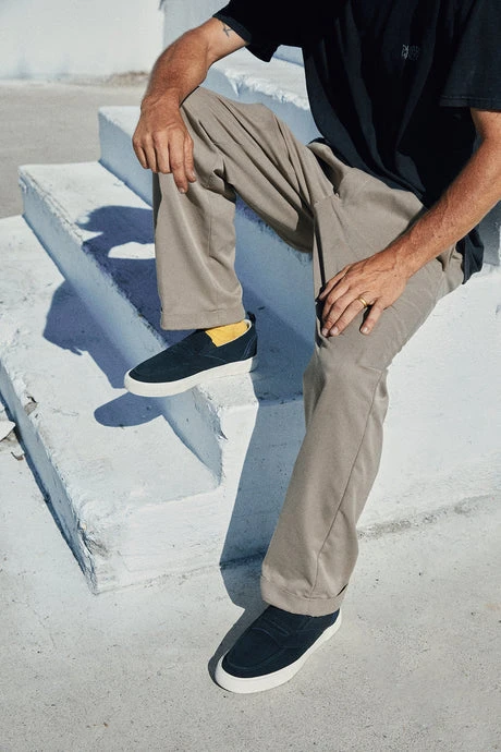 HOURS IS YOURS COHIBA SLS30 MEN'S SHOES HOURS IS YOURS COHIBA SLS30 MEN'S SHOES -Modern Skate Store HOURSISYOURSBryanHermanCohibaSL30NavyCream 11 460x 4d39910d e850 4768 ac43 dd2d3736e0d2