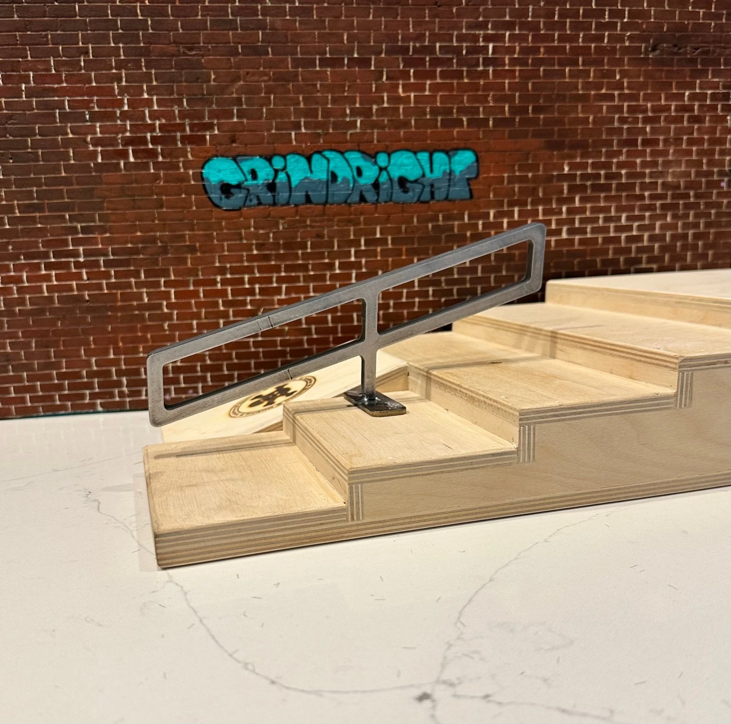 FINGERBOARD 5 STAIR GAP TO RAIL FINGERBOARD 5 STAIR GAP TO RAIL -Modern Skate Store IMG 3938