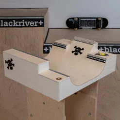 BLACKRIVER MINIMINI -Modern Skate Store MiniMini Ansicht Seite 46